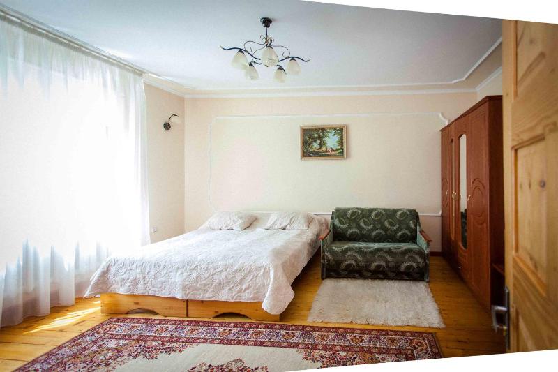 Double Room with Extra Bed image 2
