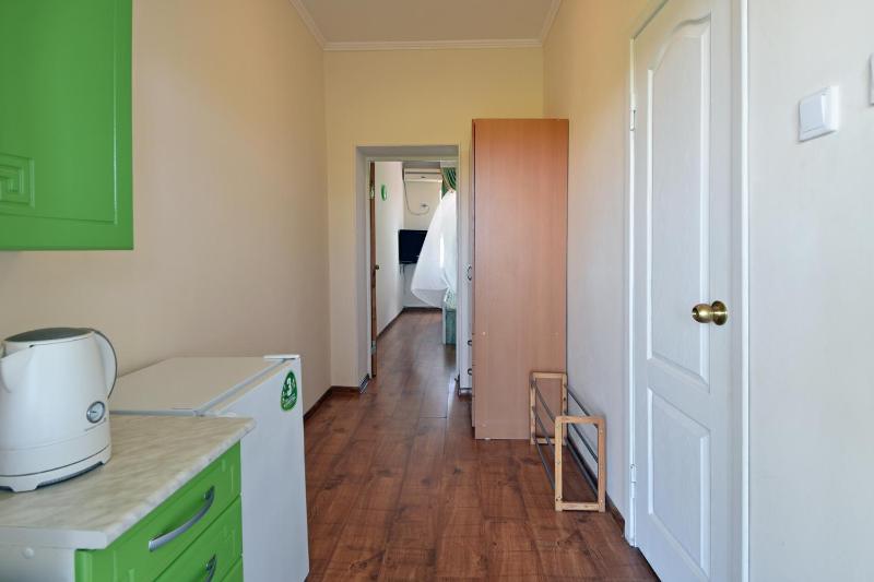 One-Bedroom Suite image 2