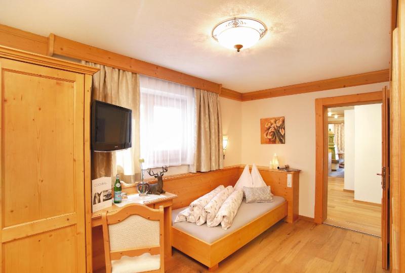 Junior Suite image 4