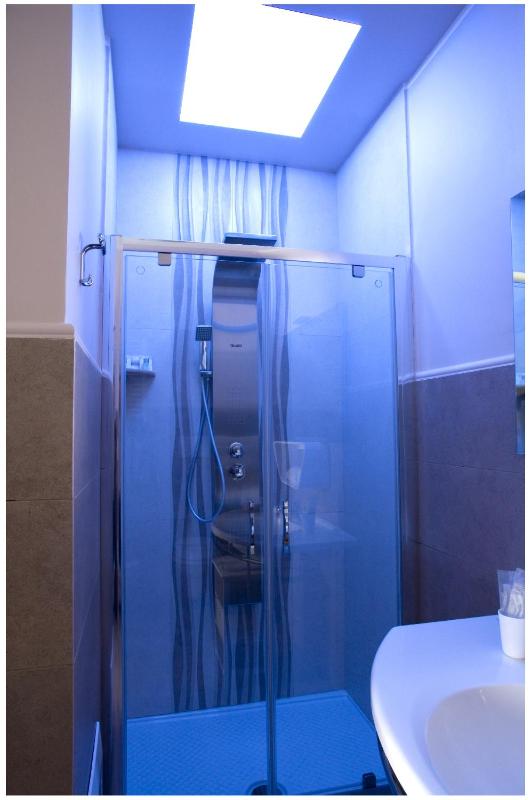 Comfort Room image 3