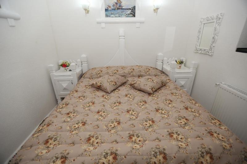 Standard Suite image 2