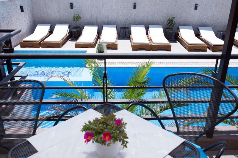 Ema Hotel - image 1