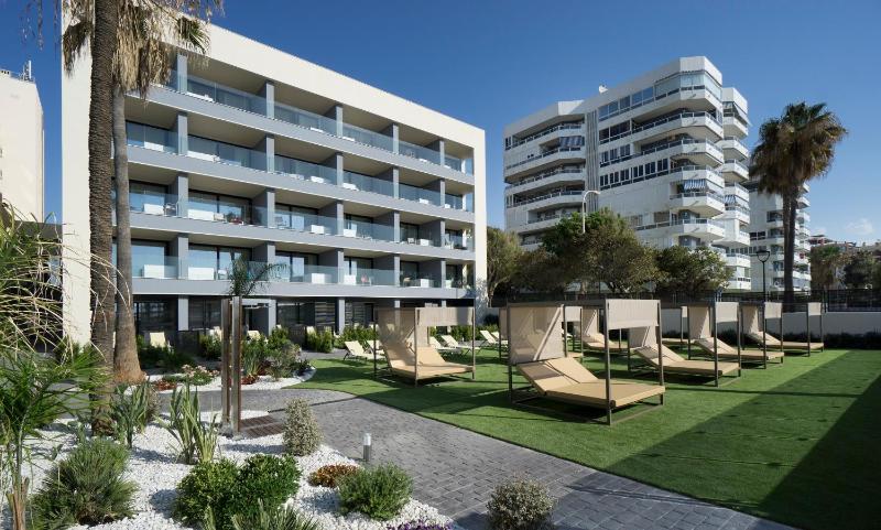 Junior Suite with Sea View (2 Adults + 2 Children) image 4