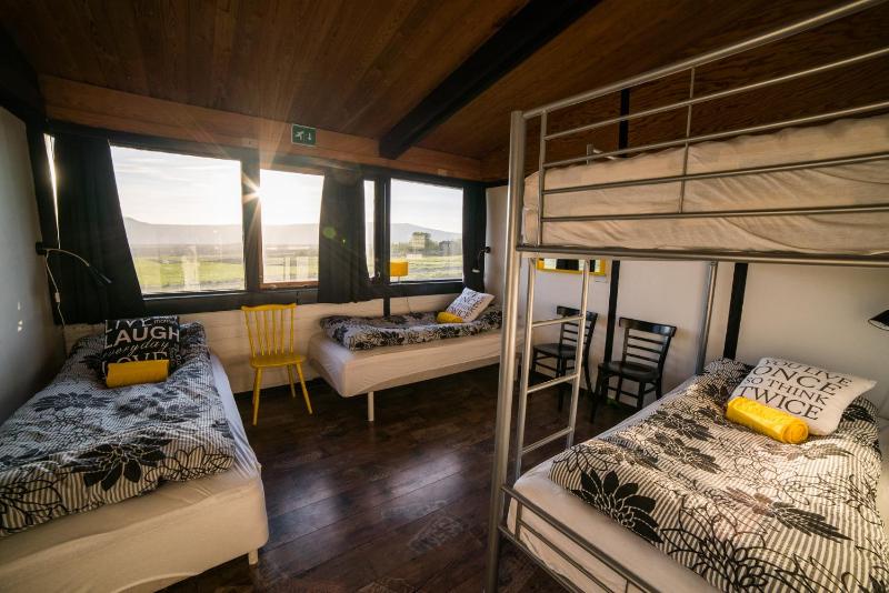 Quadruple Room with Shared Bathroom image 1