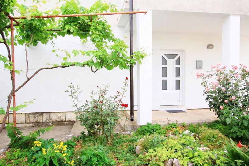 Apartment Anica - image 31