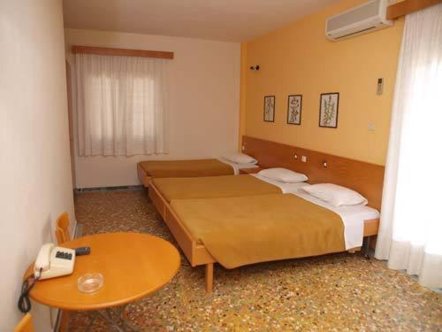 Triple Room image 3