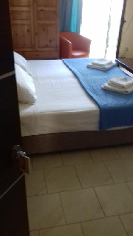  Triple Room image 2