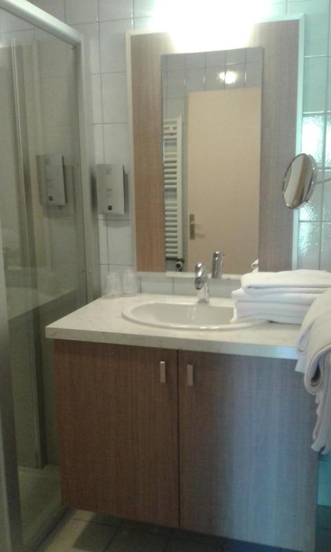 Apartment (5 Adults) image 4