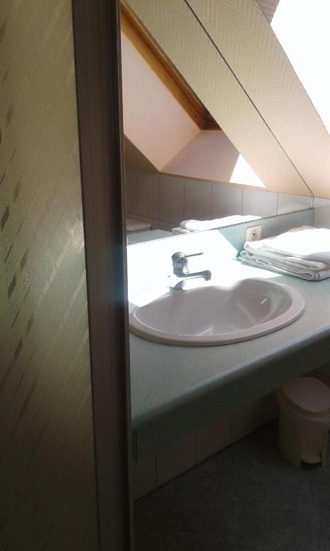 Double Room with Street View image 3