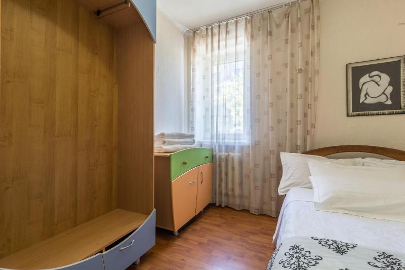 Lux 3-bedroom Most City area - image 12