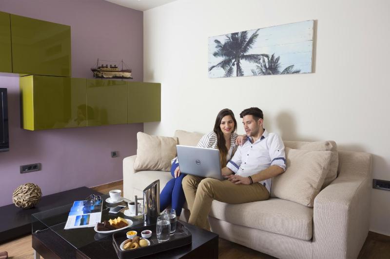 Junior Suite with Sea View image 3
