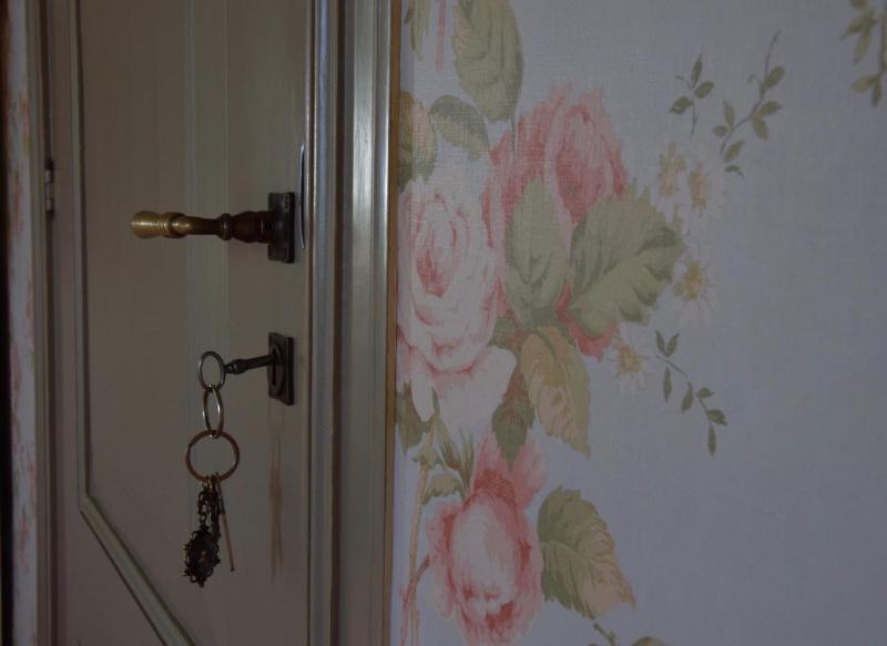 King Room image 4