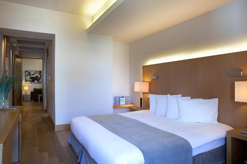 Executive Suite image 2