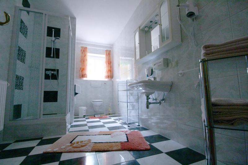 Double Room image 4