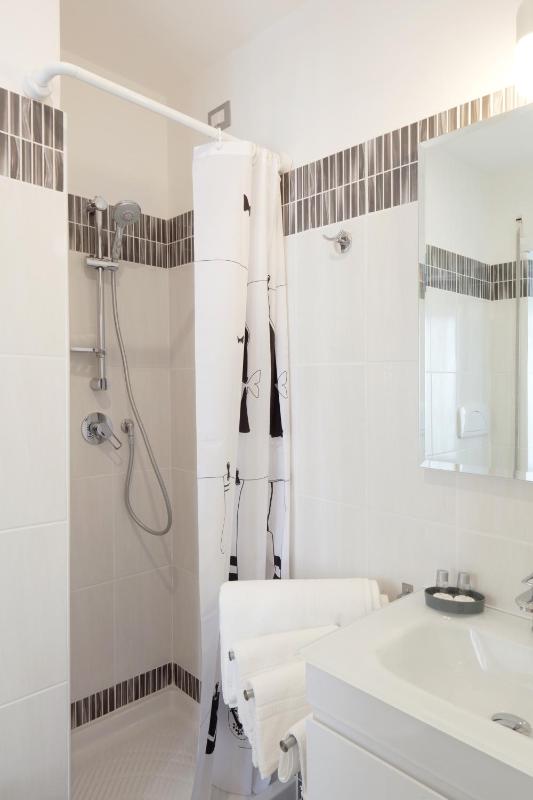 Double Room with Private Bathroom image 4