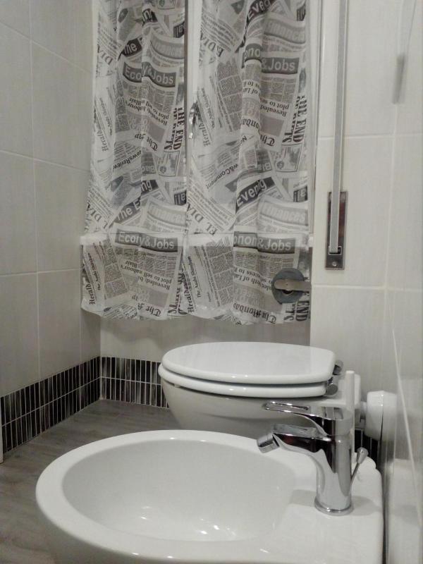 Double Room with Private Bathroom image 2