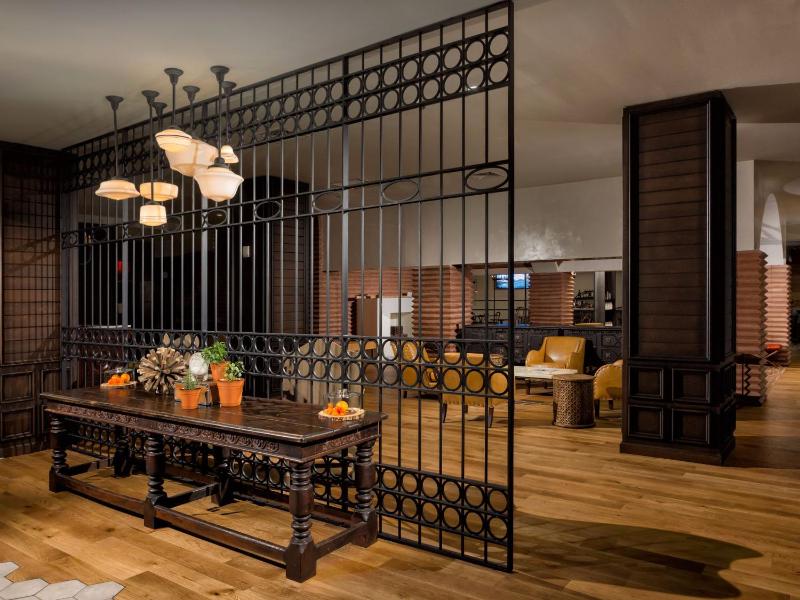 Hotel Valencia Riverwalk - image 28