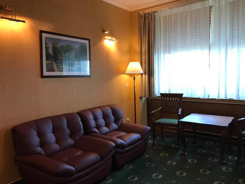 Junior Suite image 2