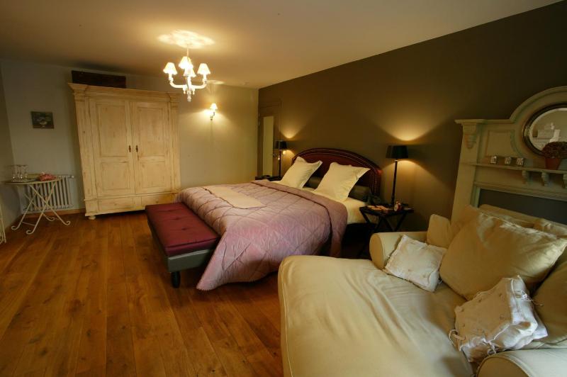 Deluxe Double Room image 4