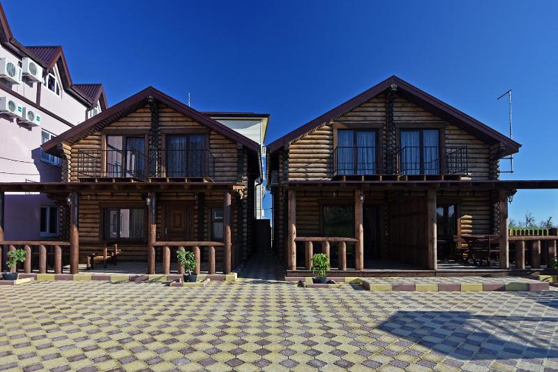 Three-Bedroom House image 3
