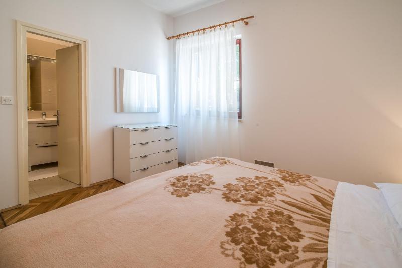 Apartment Ana 1 - image 13