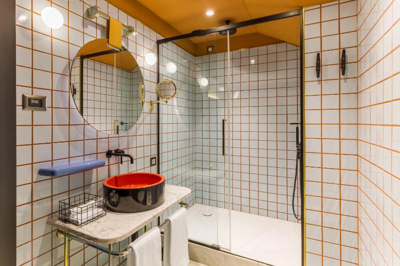 Superior Double or Twin Room image 2