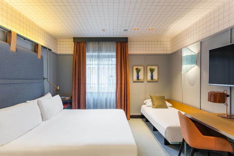 Classic Triple Room image 4