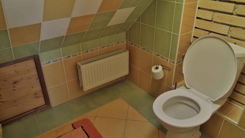 Triple Room with Private Bathroom image 3
