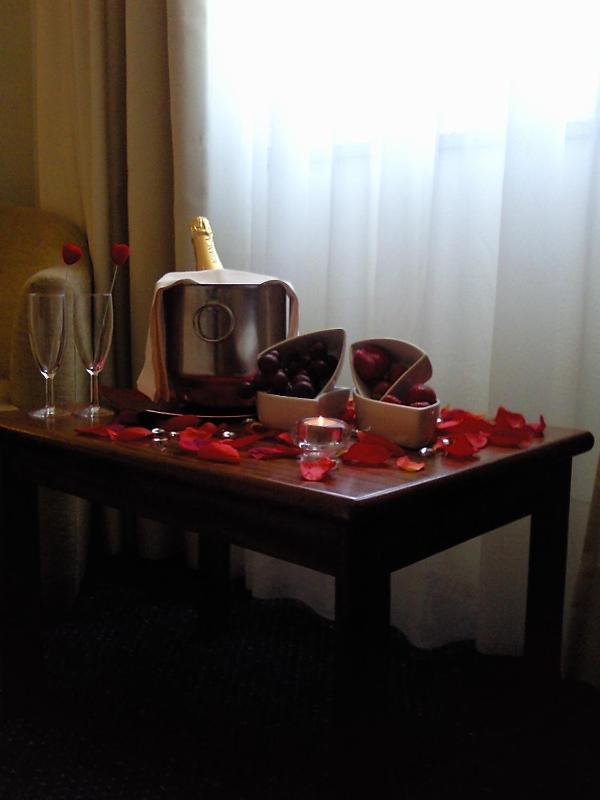 Double Room with Romantic Package  image 3