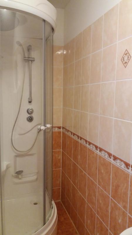 Triple Room with Shower image 2