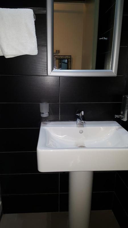 Triple Room image 3