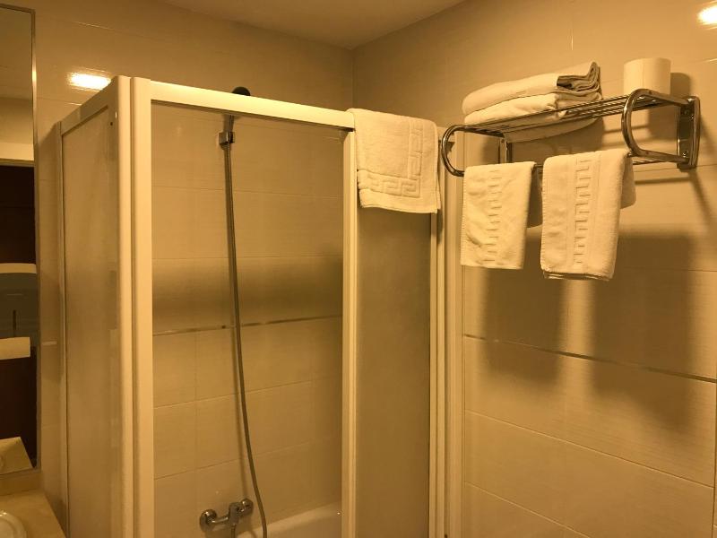 Triple Room image 2