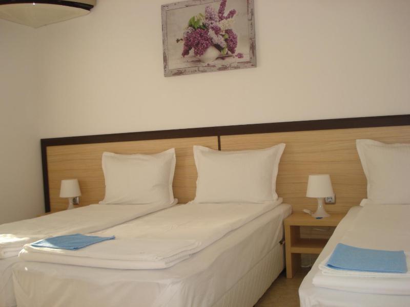 Triple Room image 2