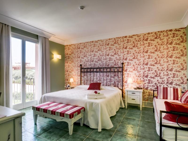 Classic Triple Room image 3