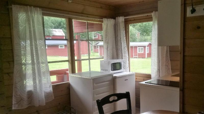 Four-Bedroom Cottage image 2