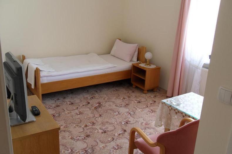 Single Room image 1