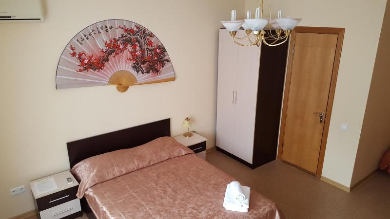 Deluxe Quadruple Room image 1