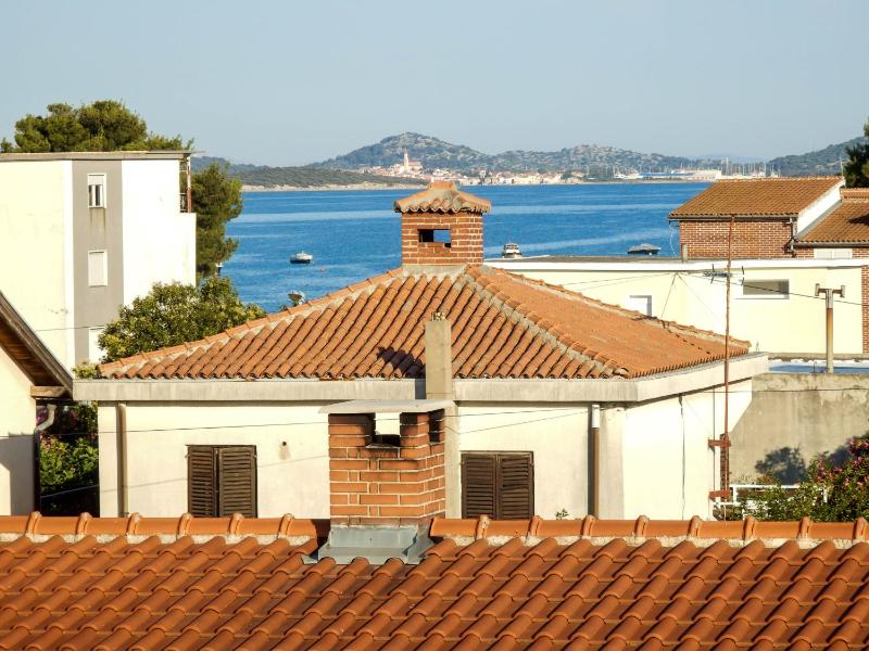 Apartment with Terrace image 4