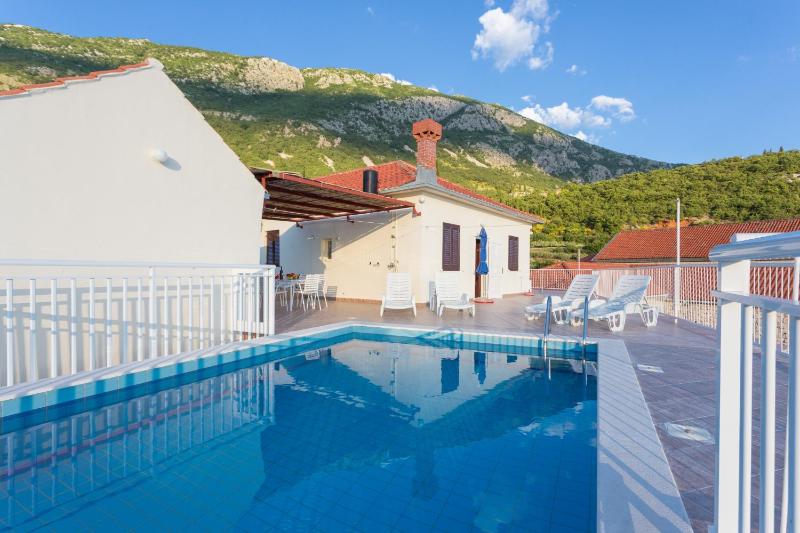 Holiday Home Urlović - image 25