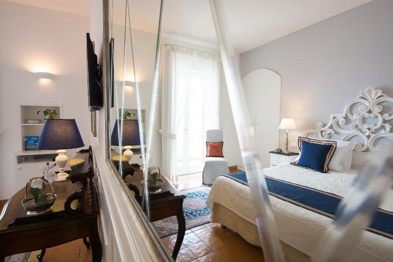 Superior Double or Twin Room with Spa Access image 2