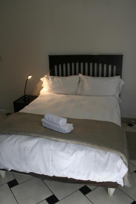 Standard Single Room image 2