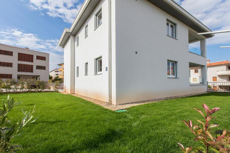 Superior Apartment image 2
