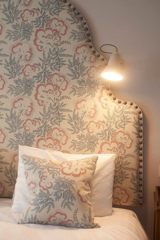 Double Room image 4