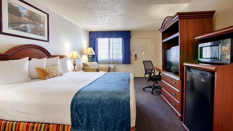 King Room - Non-Smoking image 2