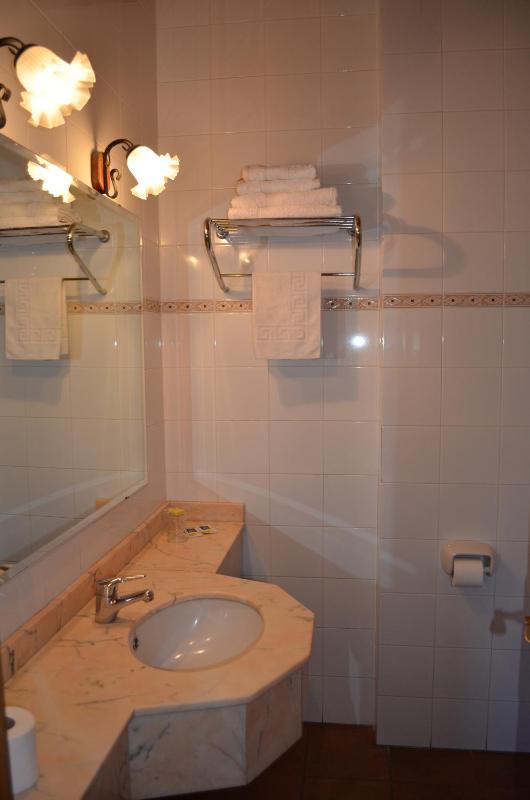 Triple Room image 2