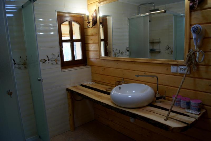 House image 4