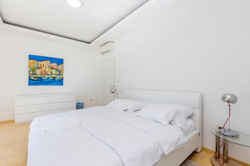 Villa Sveti Petar - with heated pool and outdoor jacuzzi - image 25