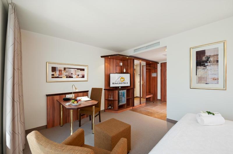 Superior Single Room image 1