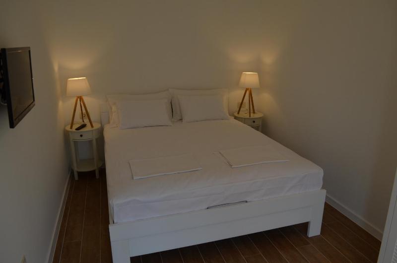 Casablanca Apartments - image 6