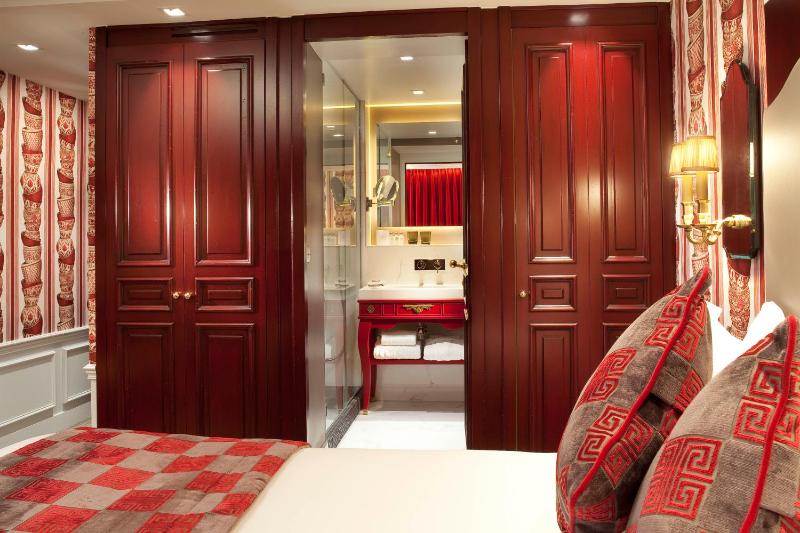 Deluxe Double Room with Opera View image 4